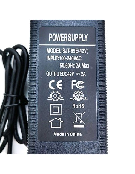 CARGADOR 36V 2A CONECTOR XLR