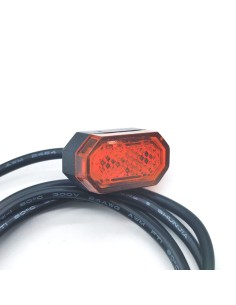 LUZ TRAERA GENERICA - PARA GUARDABARROS DE 4 TORNILLOS 2